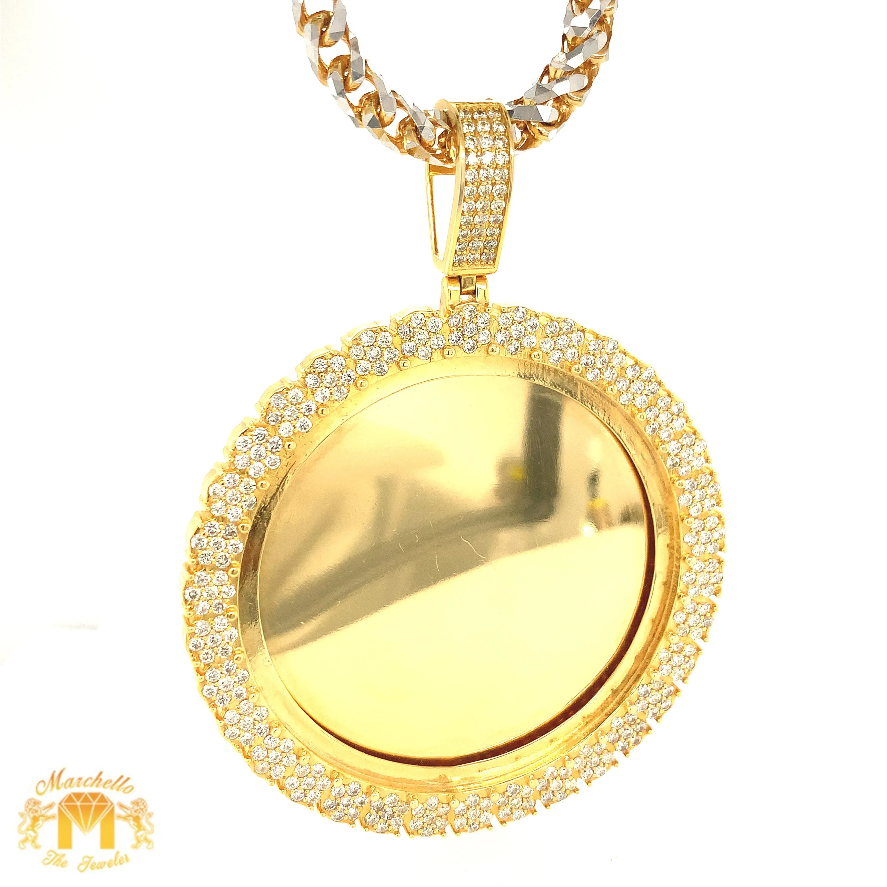 14k Gold Round Memory Diamond Pendant