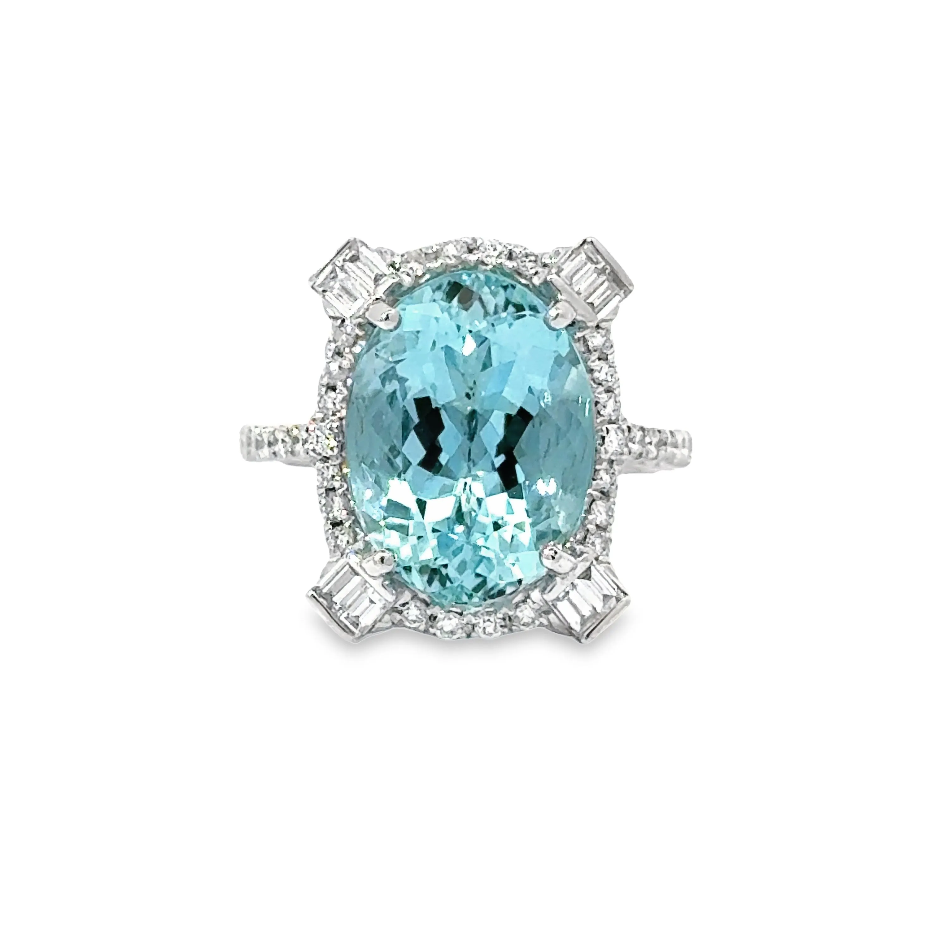 18K White Oval Aquamarine and Diamond Ring