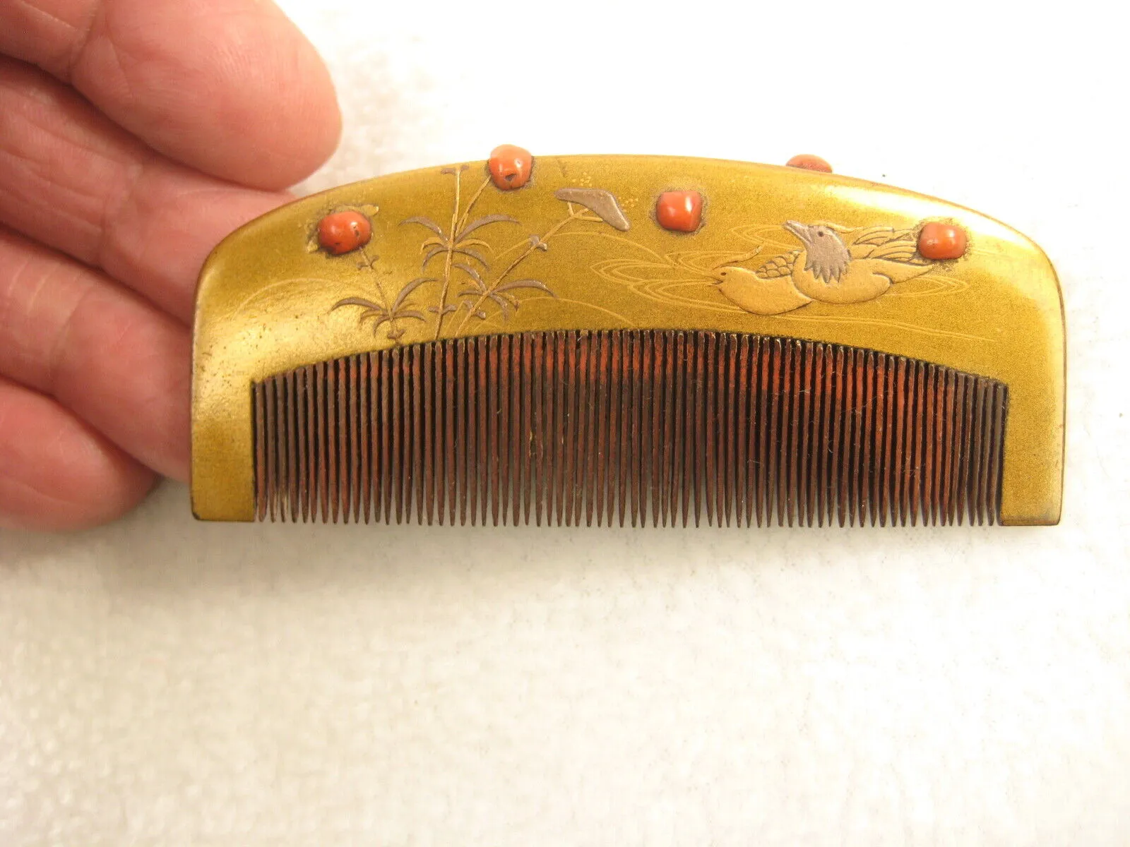 Antique Japanese Edo Era (C.1840) Nit Comb Makae Raised Gold Lacquer  & Coral