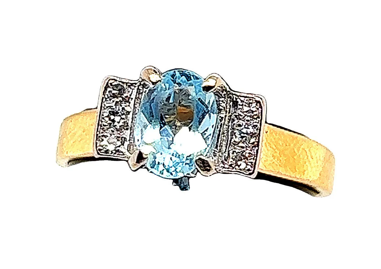 Aquamarine & Diamond 18ct Yellow & White Gold Dress Ring