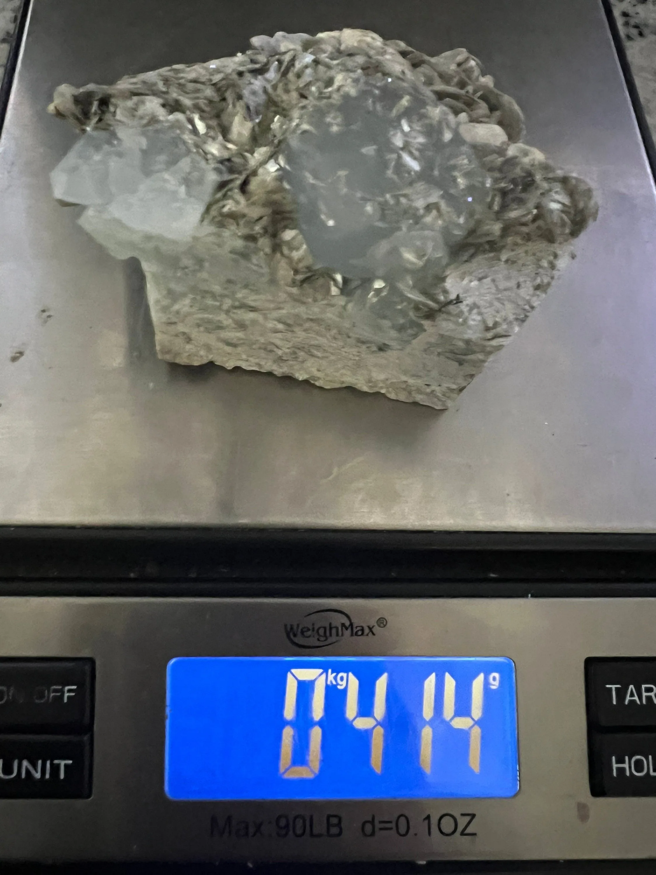 Aquamarine on muscovite 414grams cluster