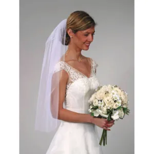 Cut Edge Veil with Comb White 24 x 30 inches