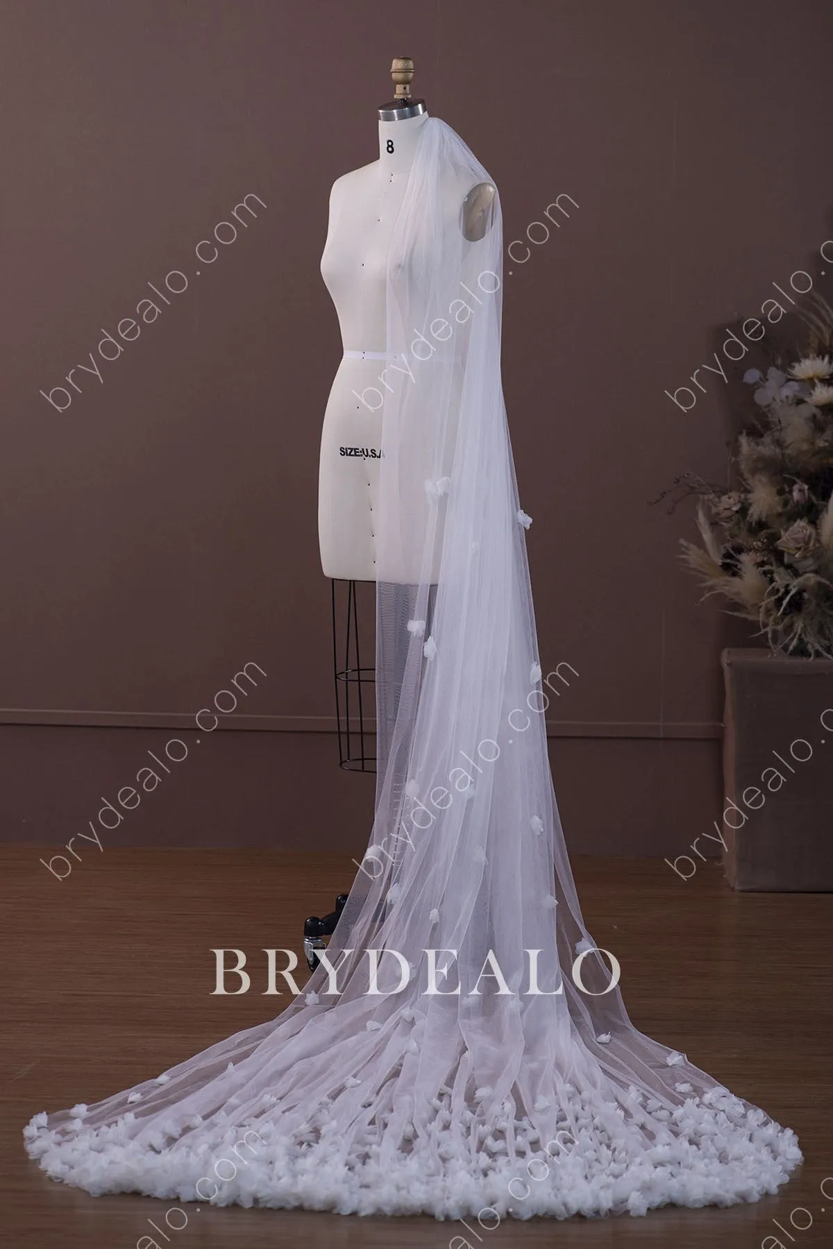 Dreamlike 3D Flowers Chapel Length Wedding Veil