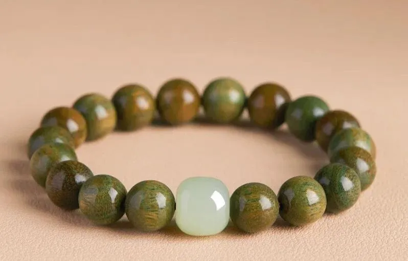 Green Sandalwood Bracelet – Natural Wood Beads for Couples