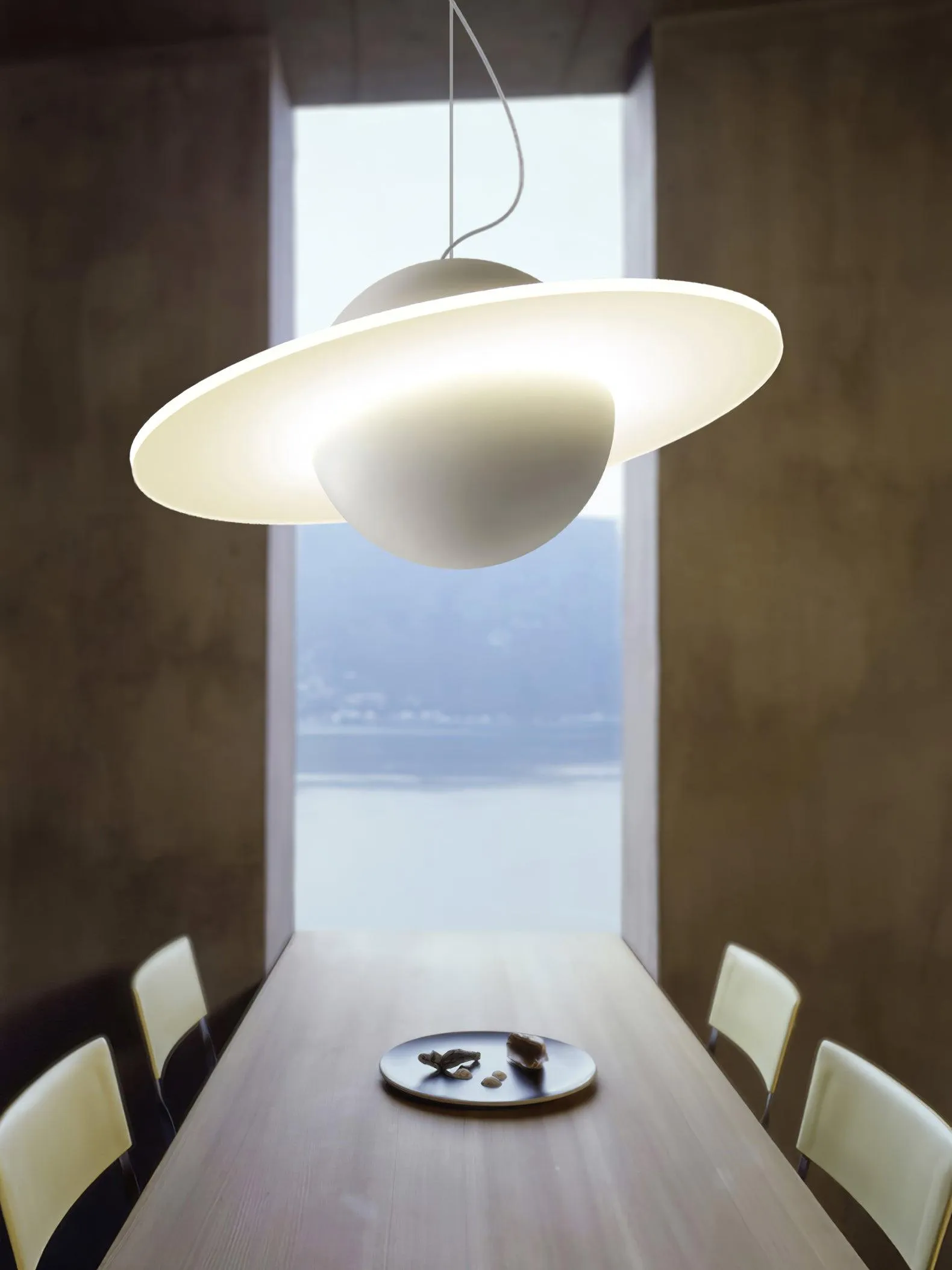 Jupiter Ring Pendant Light