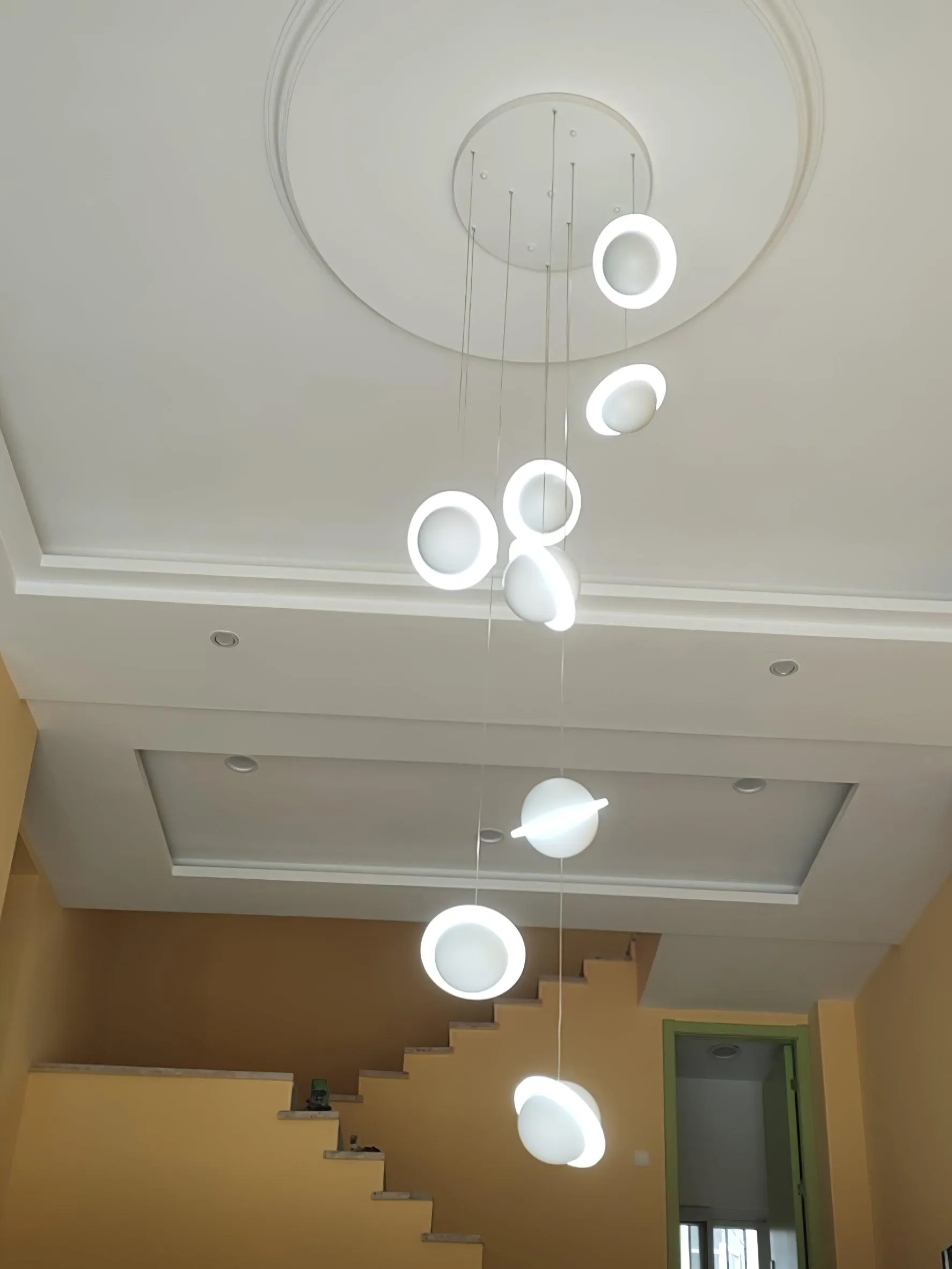 Jupiter Ring Pendant Light