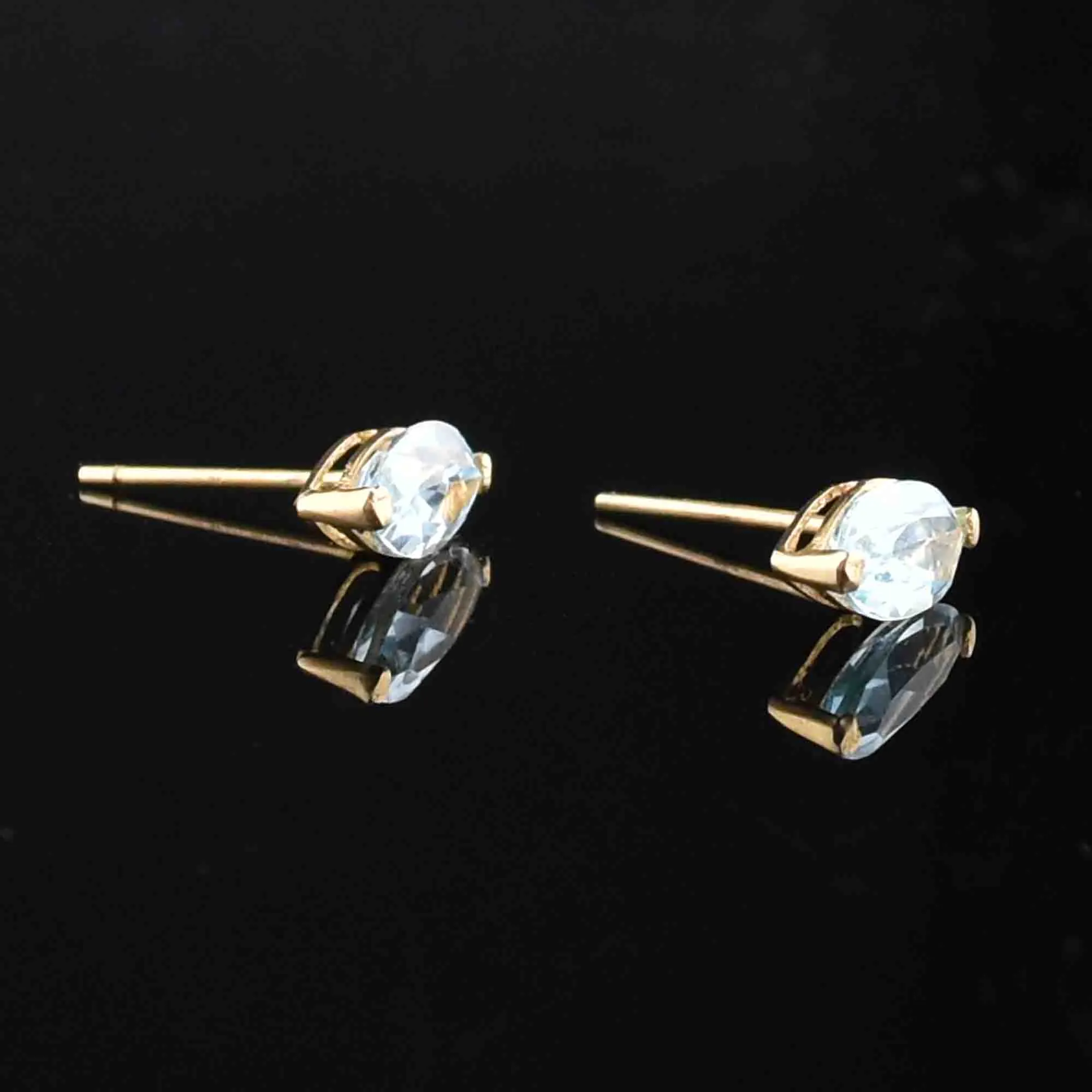 Vintage 10K Gold Marquise Cut Aquamarine Post Earrings